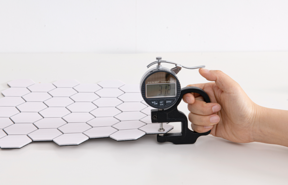 ミニマリスト六角形ブラッシュドシームモザイクウォールステッカ - Pvc Panel Background のレビューと価格
